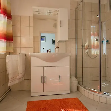 Flataid Elisabethinergasse